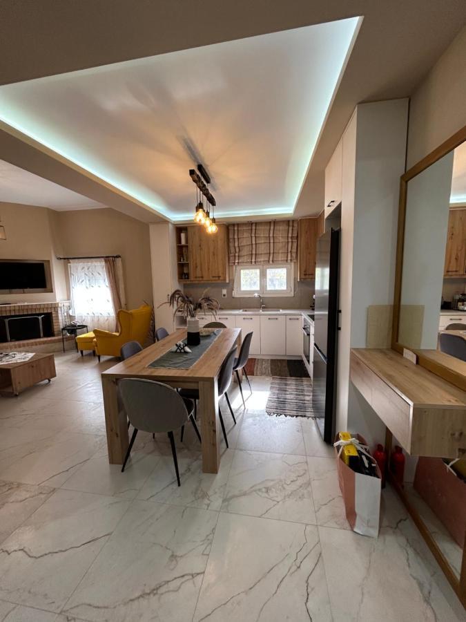 Silver House Asimi Luaran gambar